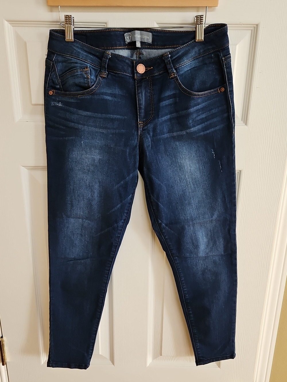 Wit & Wisdom Skinny Jeans With Distressing Women's Size 6 Petite
